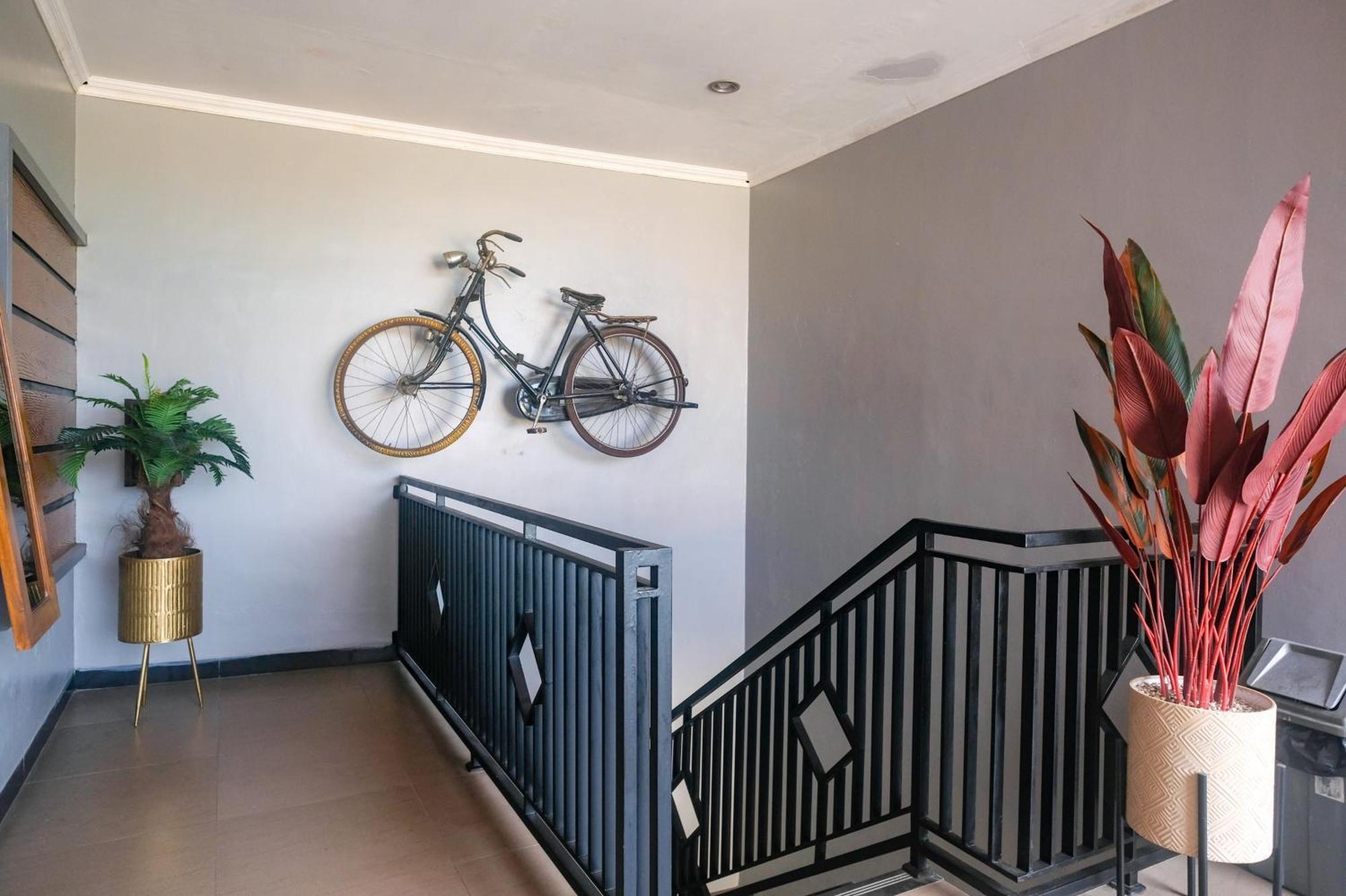 Al Abror Homestay Mandala Krida Mitra Reddoorz Yogyakarta Eksteriør billede