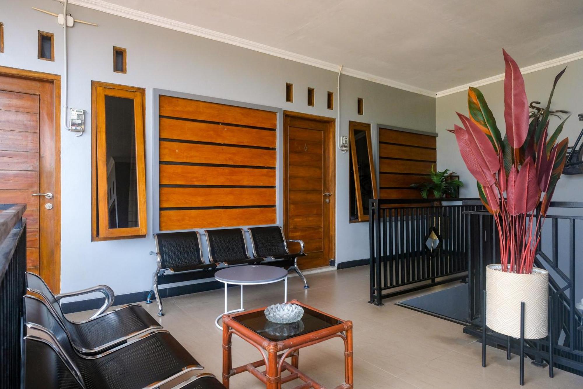 Al Abror Homestay Mandala Krida Mitra Reddoorz Yogyakarta Eksteriør billede