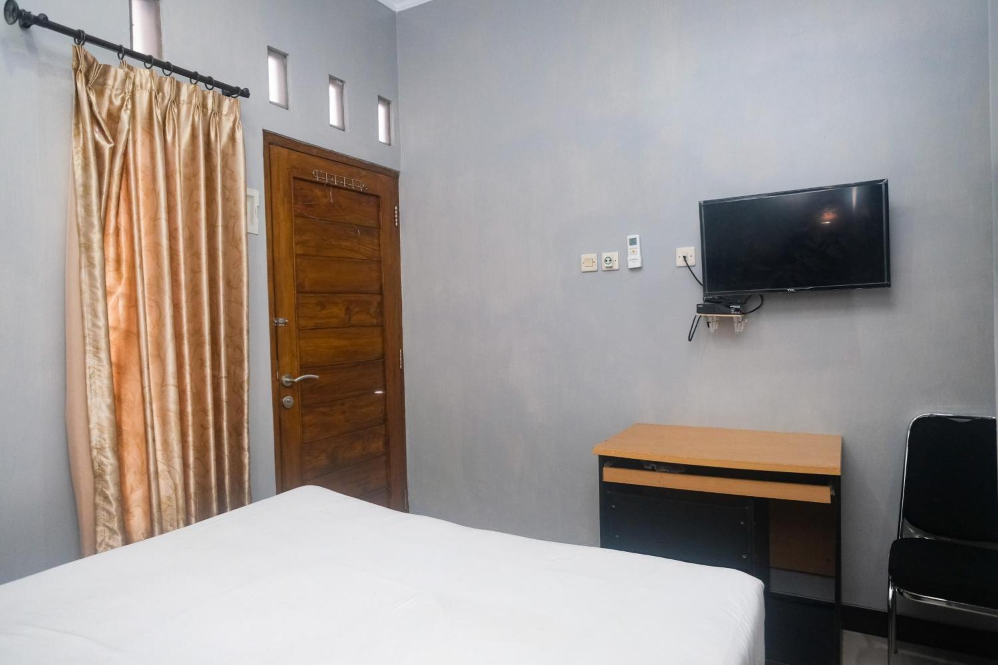 Al Abror Homestay Mandala Krida Mitra Reddoorz Yogyakarta Eksteriør billede