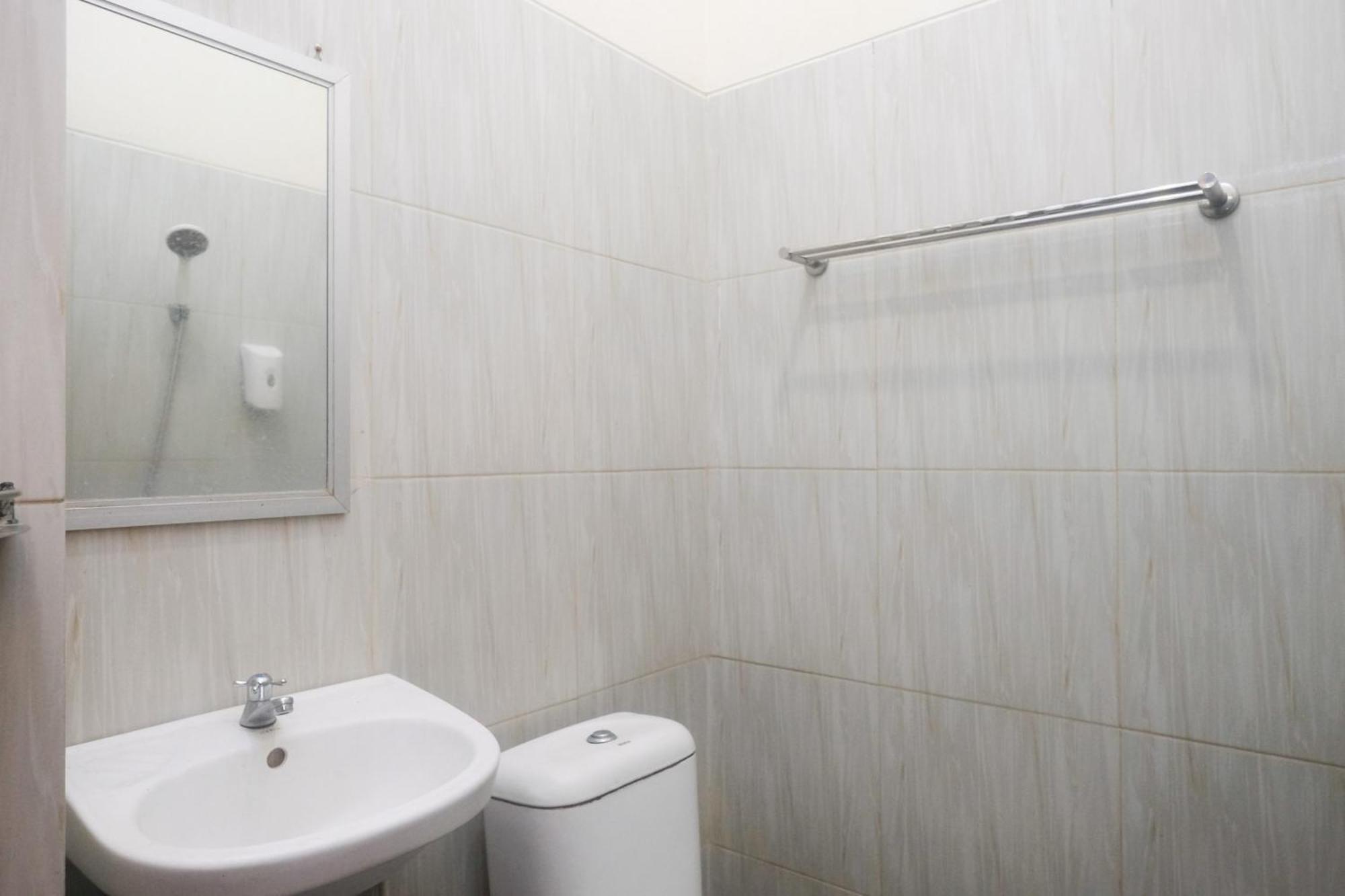 Al Abror Homestay Mandala Krida Mitra Reddoorz Yogyakarta Eksteriør billede