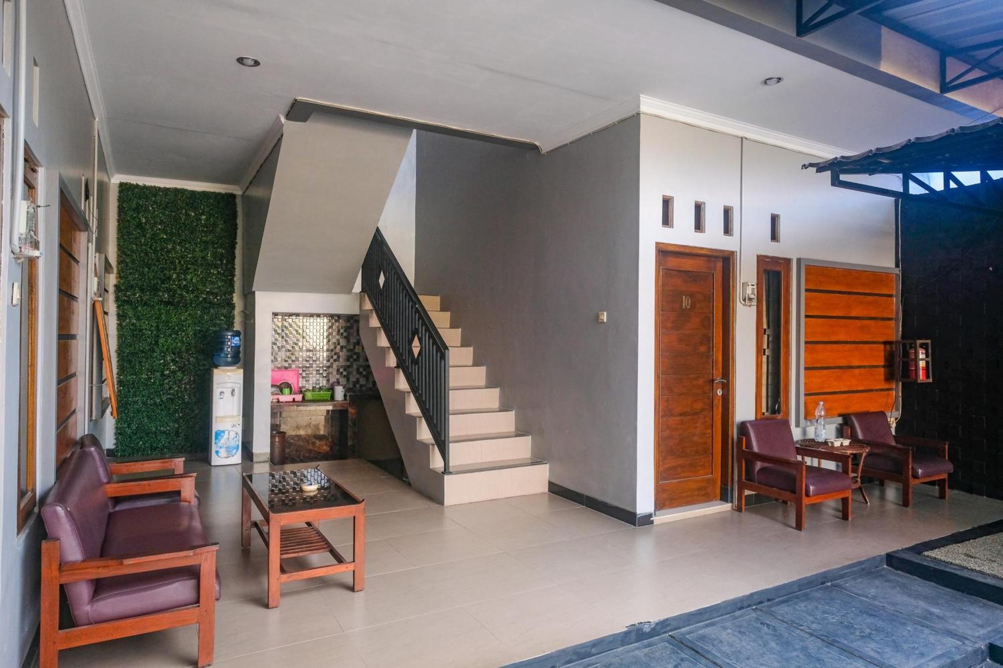 Al Abror Homestay Mandala Krida Mitra Reddoorz Yogyakarta Eksteriør billede