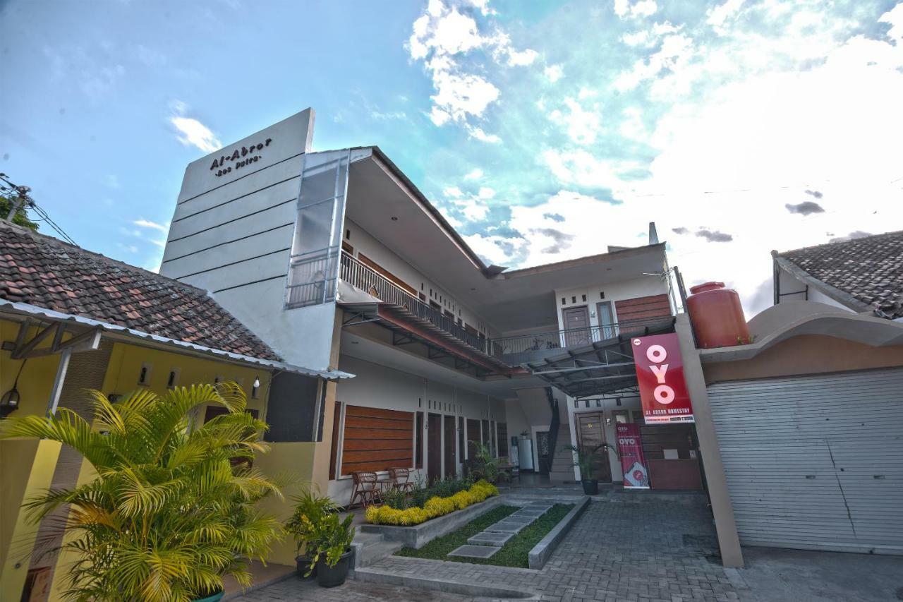Al Abror Homestay Mandala Krida Mitra Reddoorz Yogyakarta Eksteriør billede